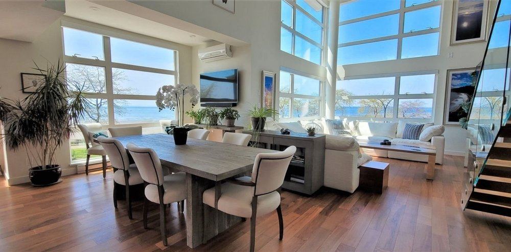 Homes with 10,000+ sq. ft. lots