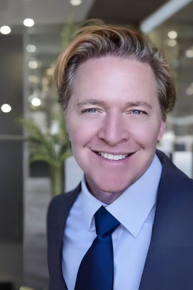 Hamish Ross, Realtor