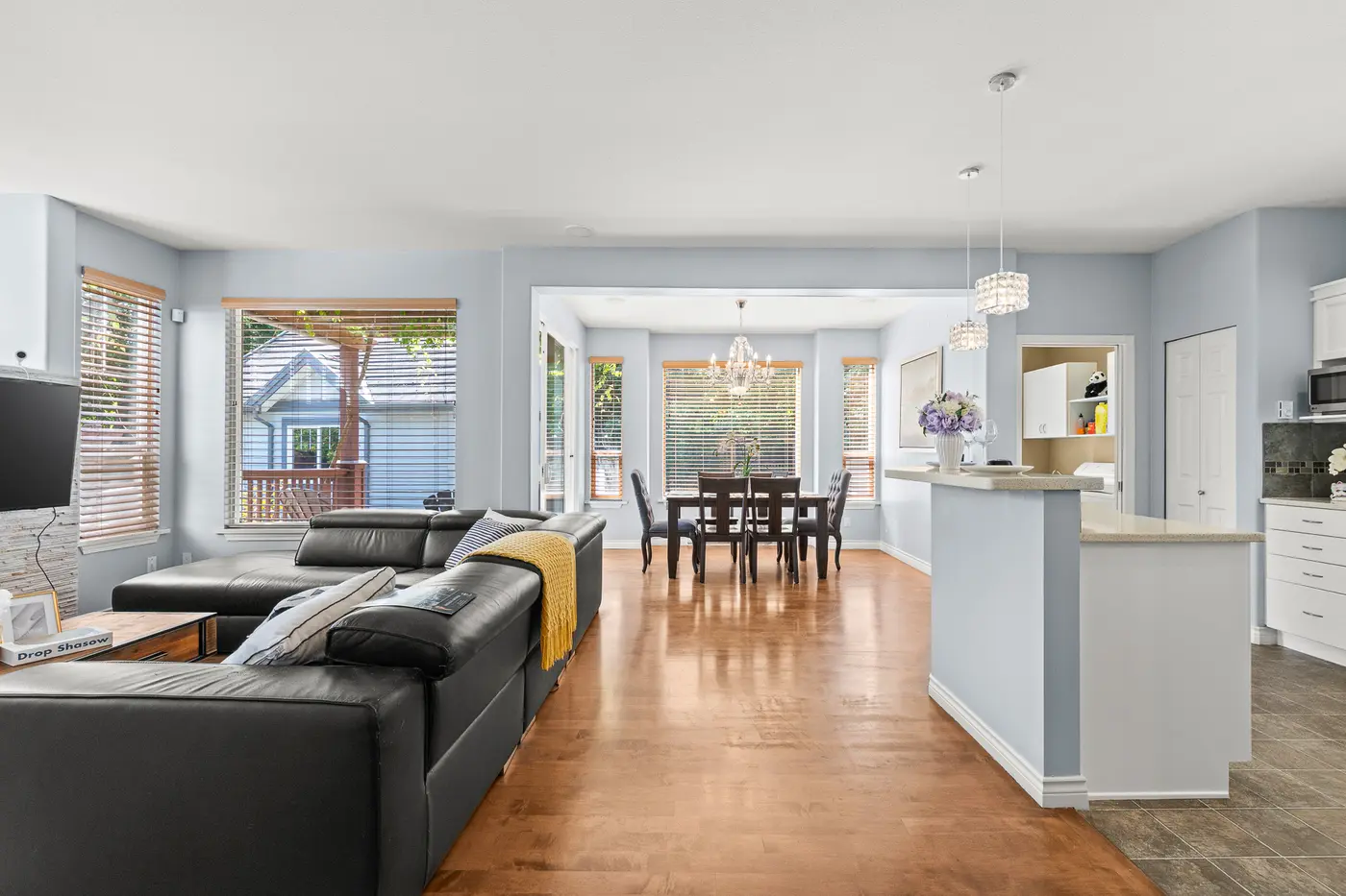 Great room with open kitchen and family room, 3307 Rosemary Heights Crescent, South Surrey