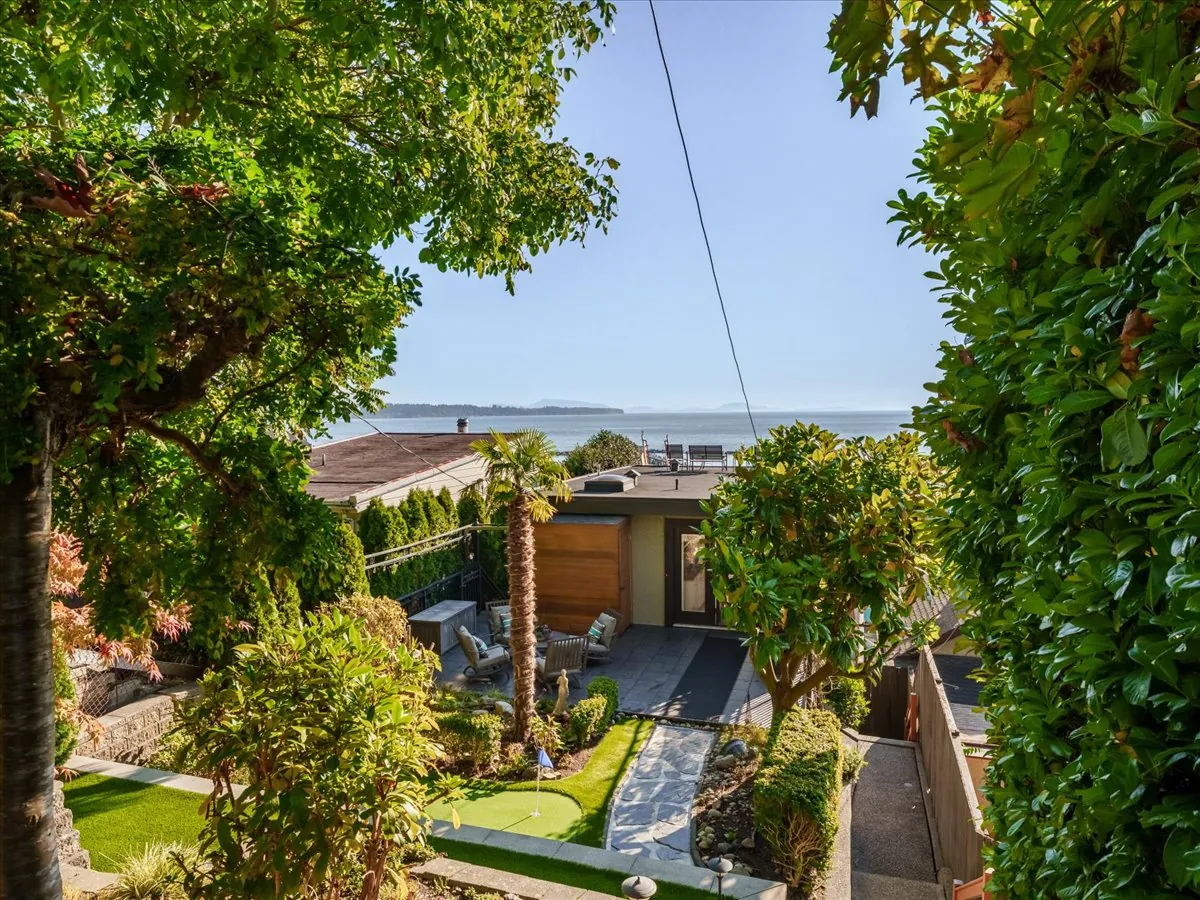 15068 Victoria Avenue, White Rock, with the ocean beyond