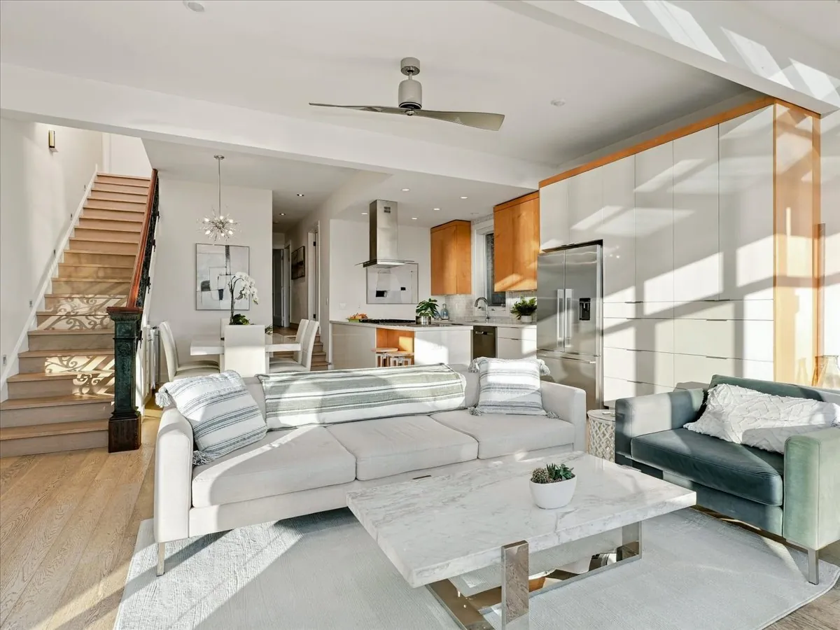 15068 Victoria Avenue, photo 15