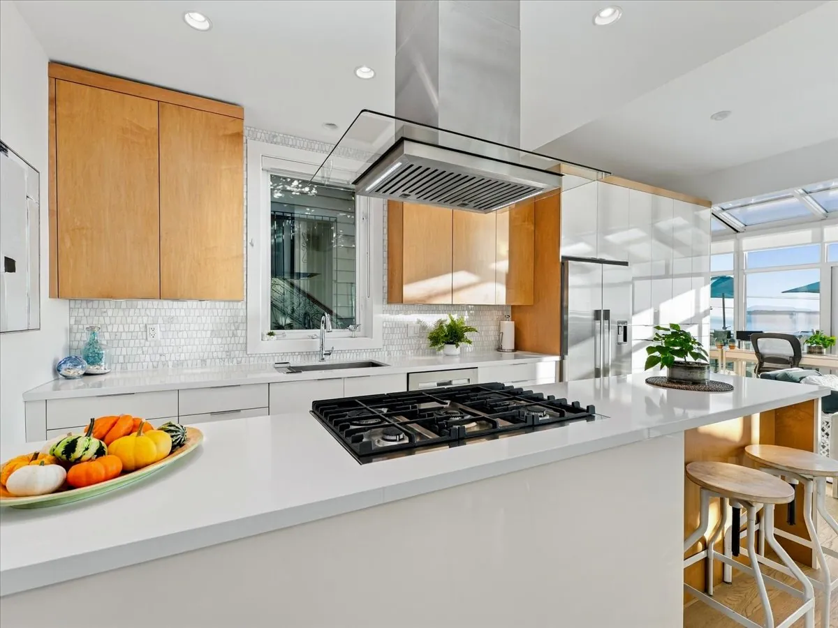 15068 Victoria Avenue, photo 19